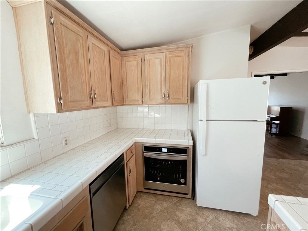1542 Steinhart - Photo 8