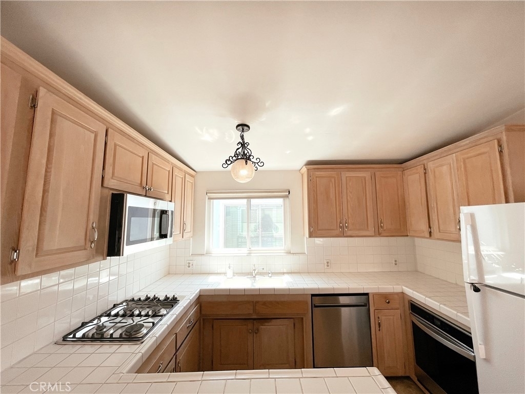 1542 Steinhart - Photo 6