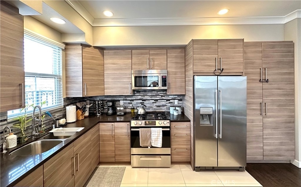 342 Myrtle - Photo 6