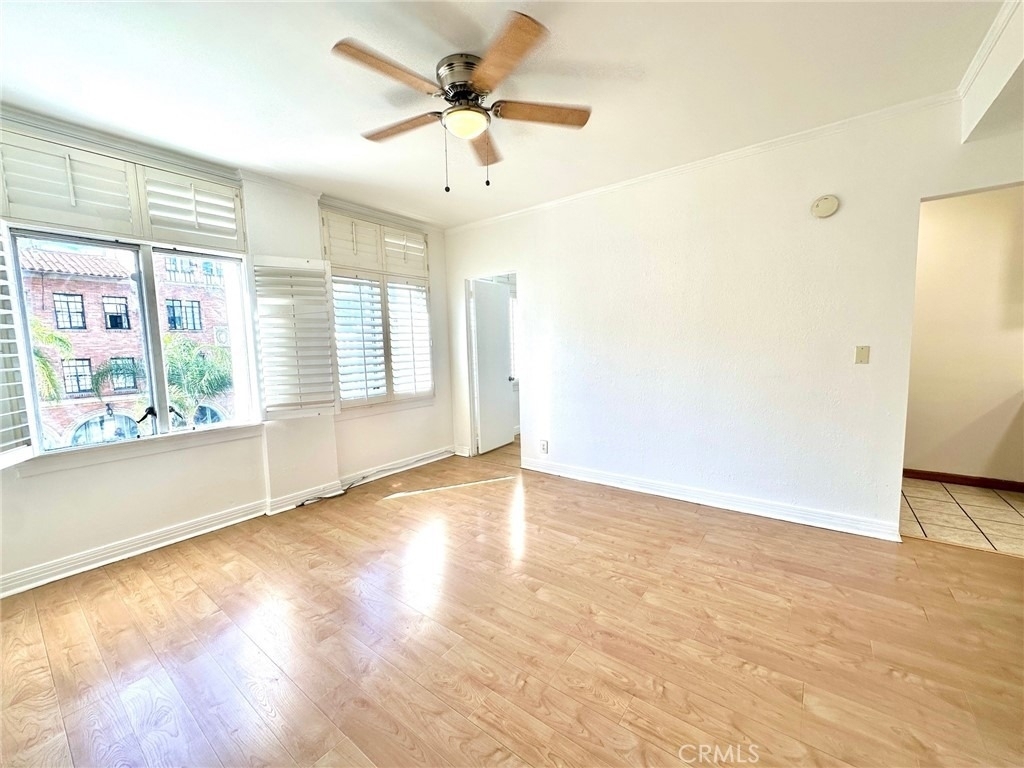 140 Linden Avenue - Photo 3