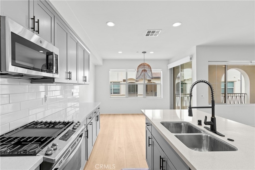 604 White Oaks - Photo 11