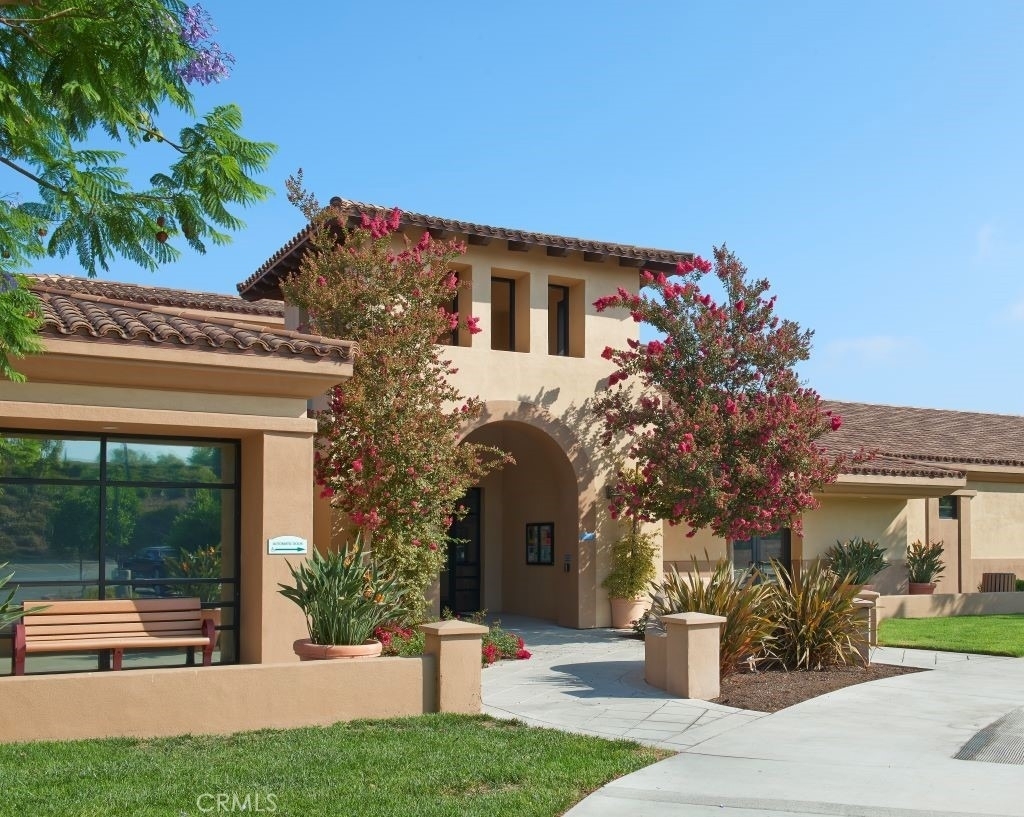 2354 Via Mariposa W - Photo 26