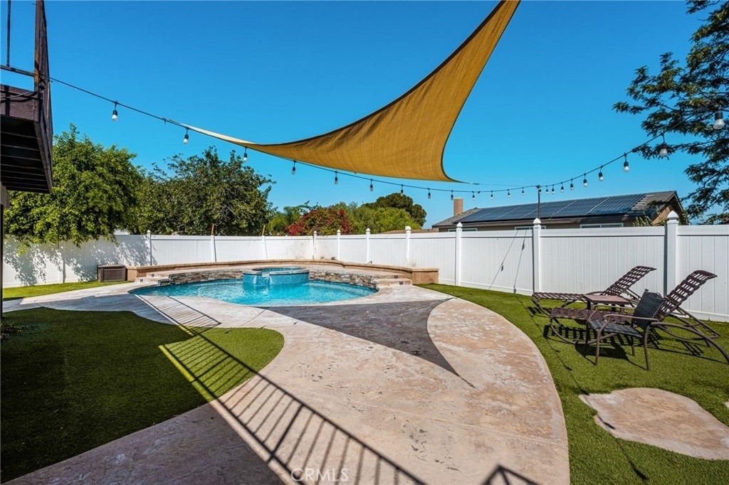 1129 Iris - Photo 18