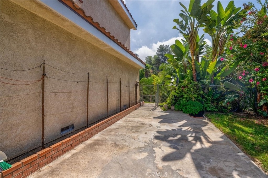1410 Peppertree - Photo 26