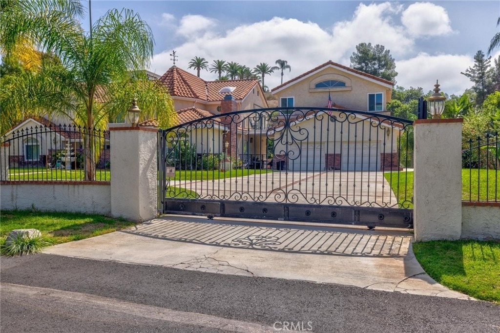 1410 Peppertree - Photo 32
