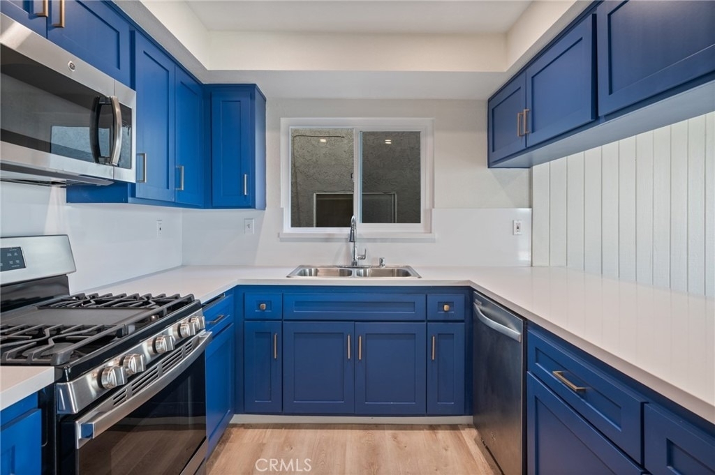 845 2nd Street - Photo 3