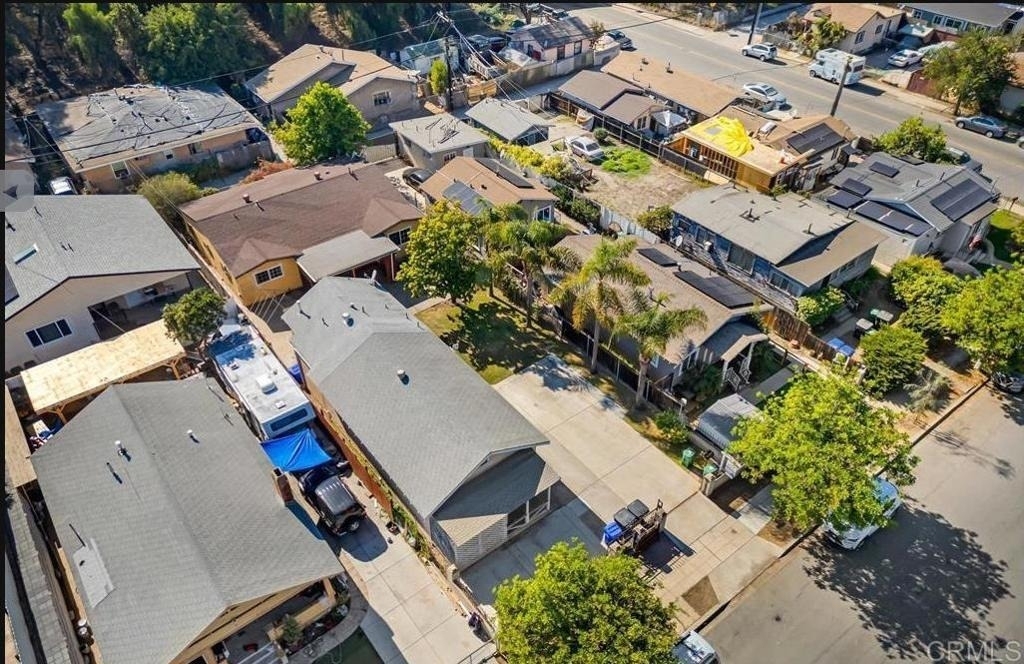 3813 Birch - Photo 1