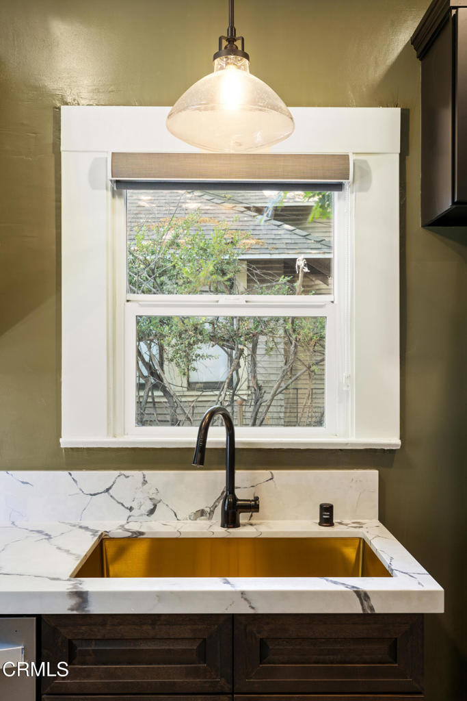529 N Hill Avenue - Photo 5