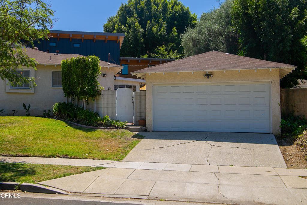 7601 Flight Avenue - Photo 30