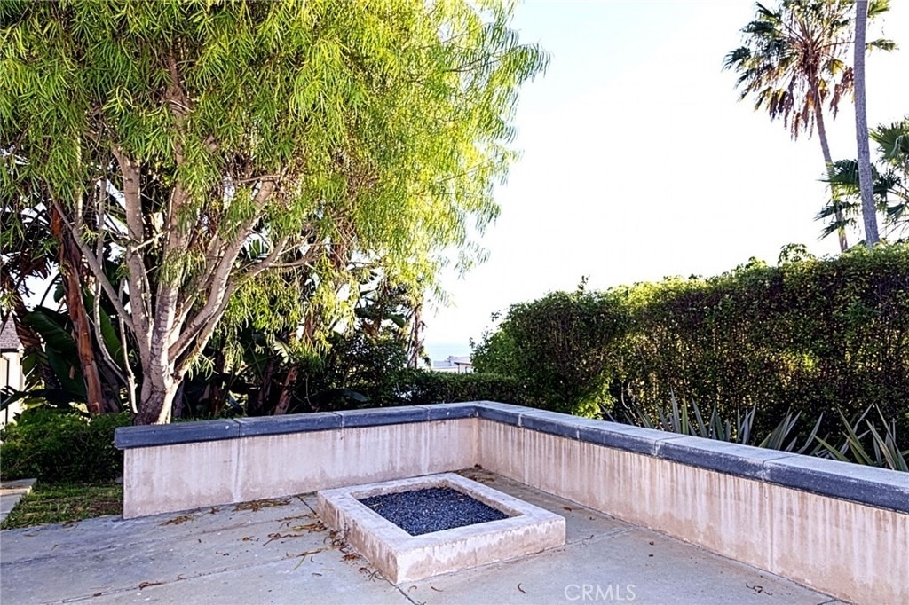 30692 Marilyn - Photo 2