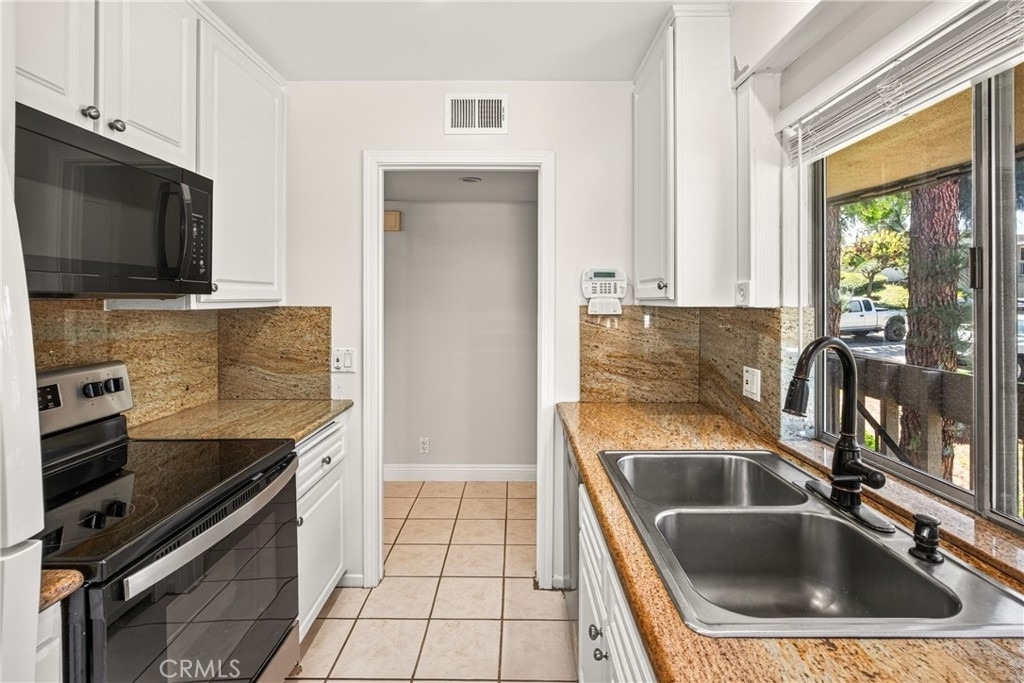23306 Caminito Marcial - Photo 3