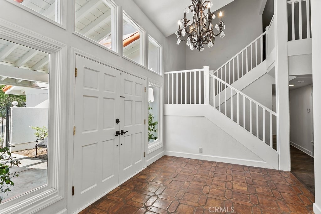 10942 Harrogate Place - Photo 4