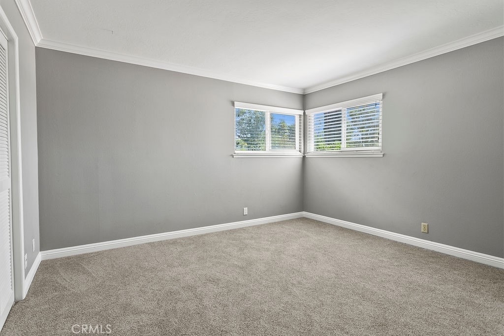 10942 Harrogate Place - Photo 16