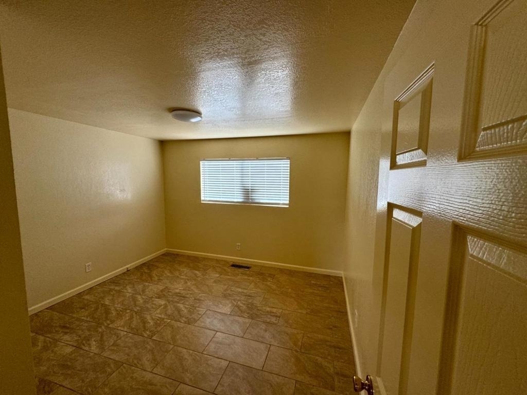 487 Larson Court - Photo 12