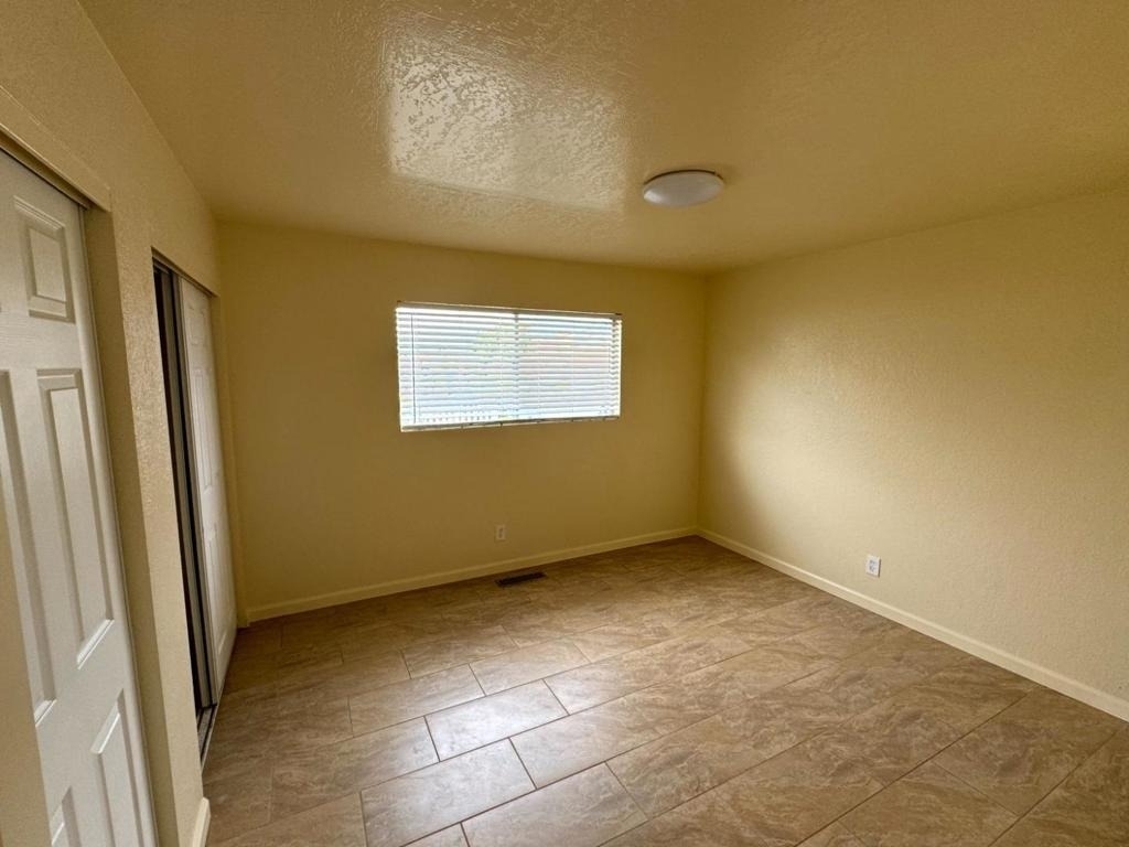 487 Larson Court - Photo 8
