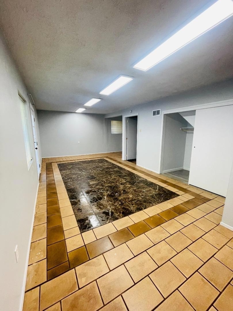 4250 Callan Boulevard - Photo 11