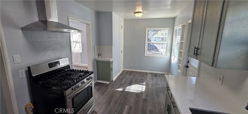 1498 Powell Way - Photo 6