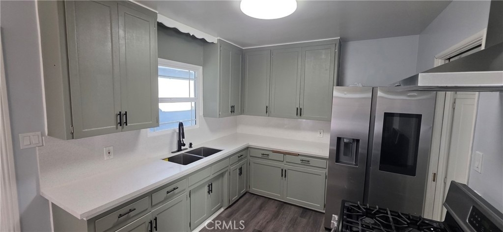 1498 Powell Way - Photo 4