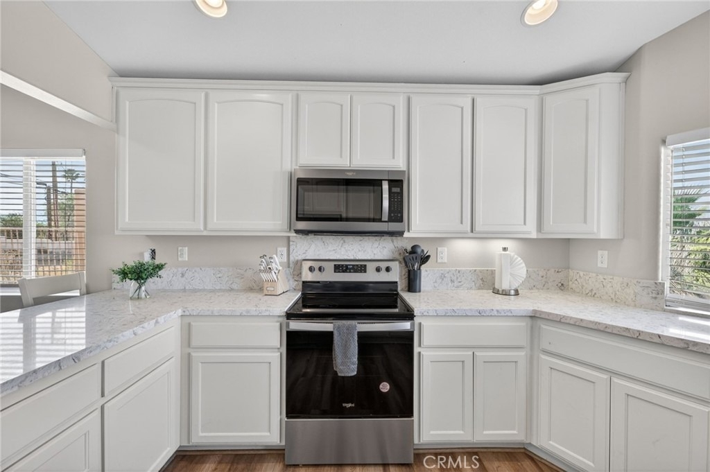 12828 Miracle Hill - Photo 19