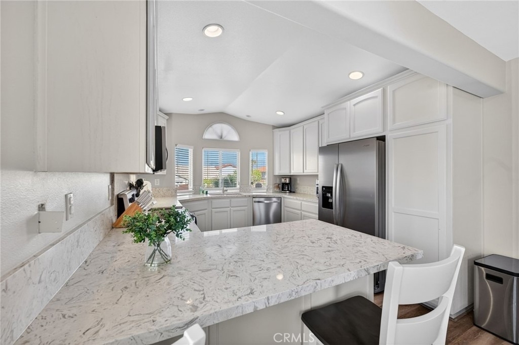 12828 Miracle Hill - Photo 17