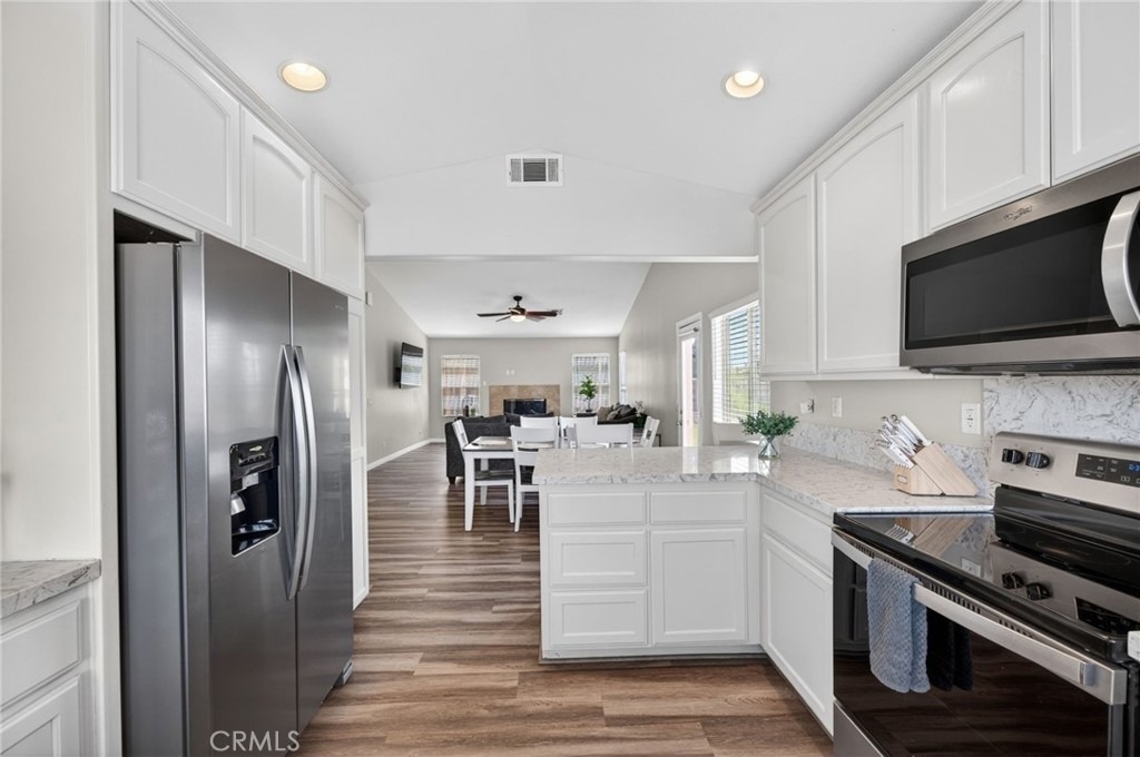 12828 Miracle Hill - Photo 20