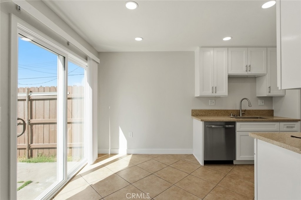 2963 Elgin Drive - Photo 5