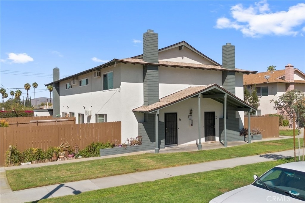 2963 Elgin Drive - Photo 1