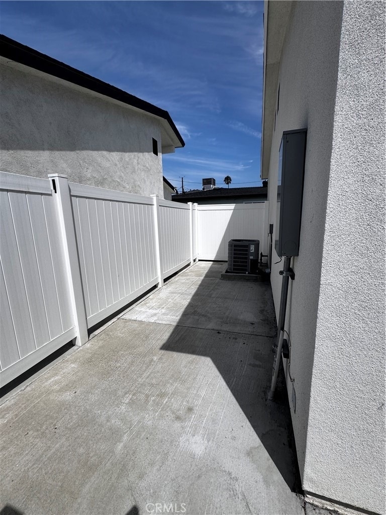 1129 N Catalina - Photo 9