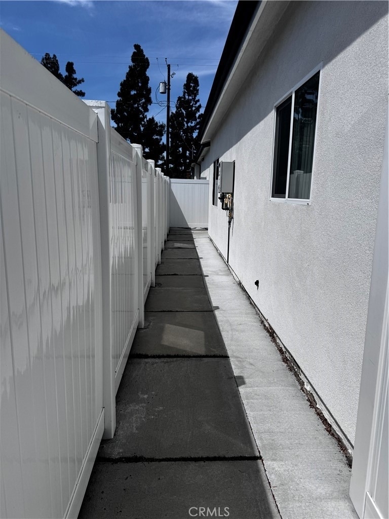 1129 N Catalina - Photo 11