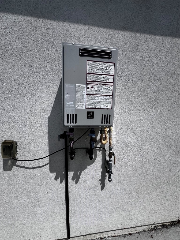 1129 N Catalina - Photo 12