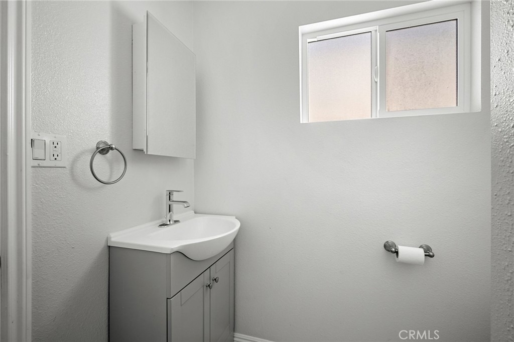 6250 Vineland Avenue - Photo 10