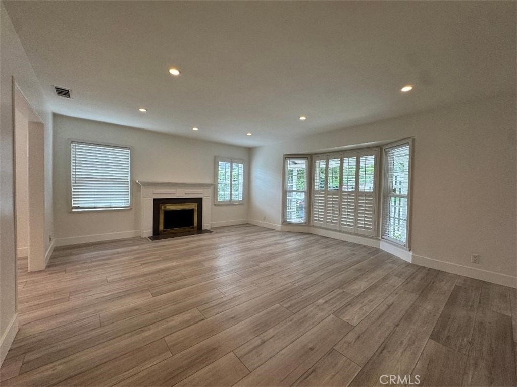 2712 Canada Boulevard - Photo 1
