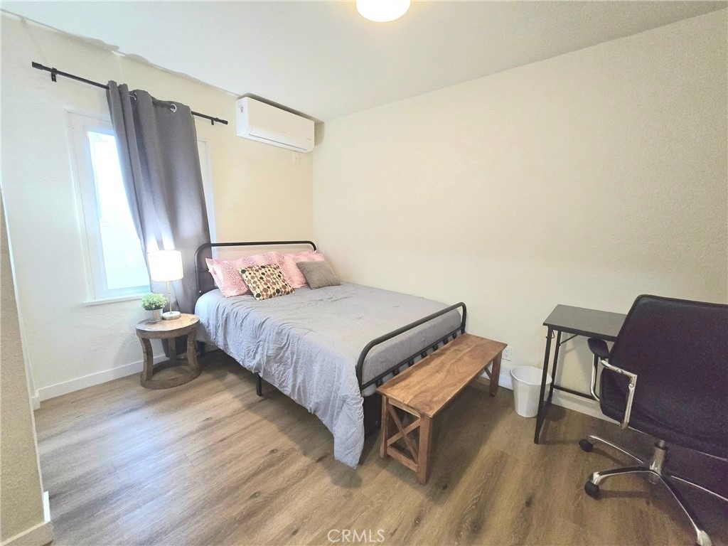 10920 1/2 S Inglewood Avenue - Photo 5