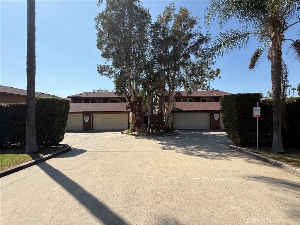 854 N Glassell Street - Photo 0