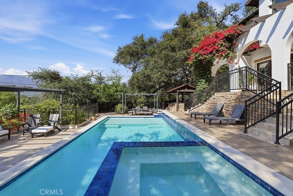 921 Monarch - Photo 48