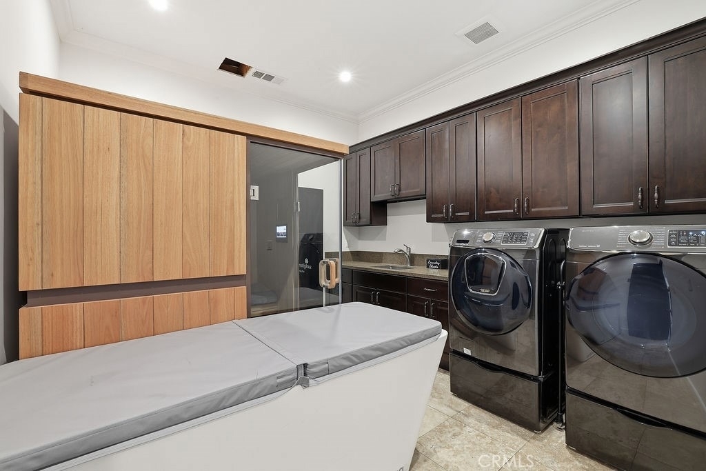 921 Monarch - Photo 36