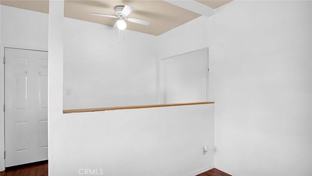 110 S Soto Street - Photo 3
