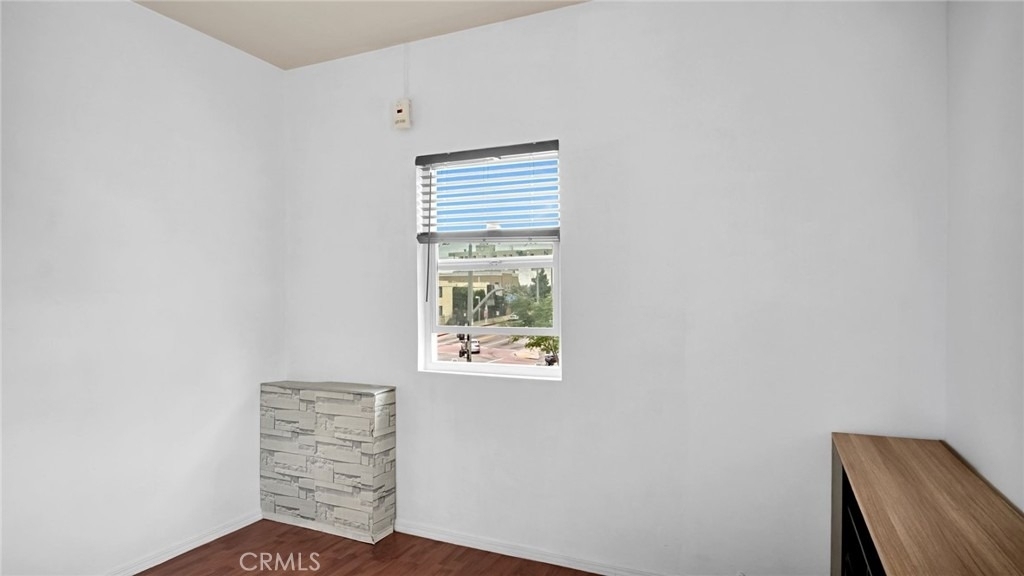 110 S Soto Street - Photo 4