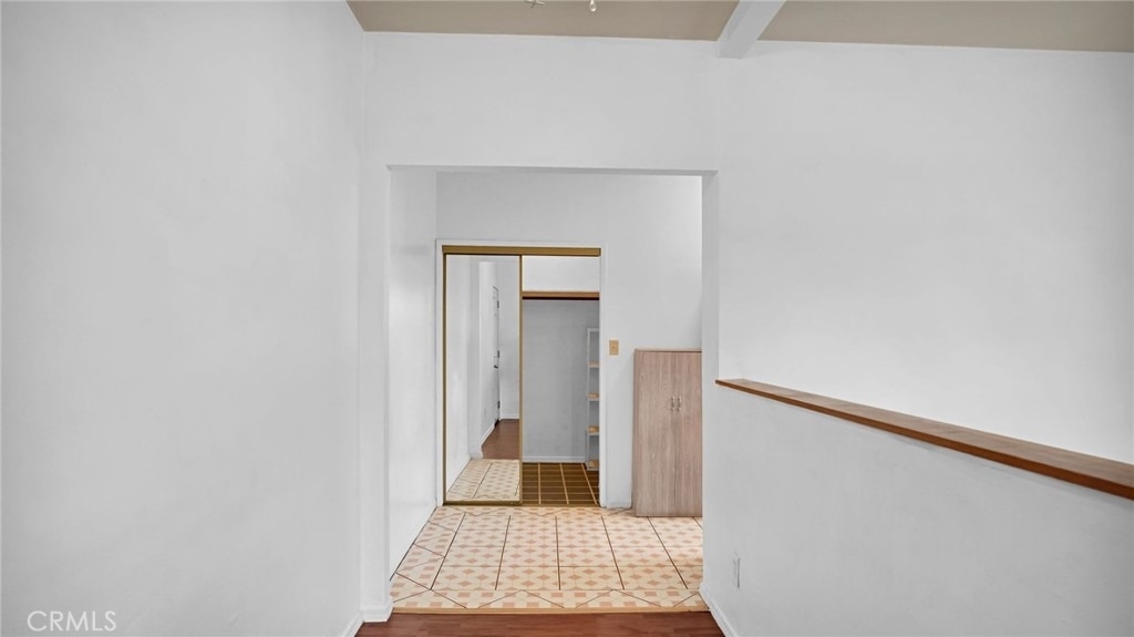 110 S Soto Street - Photo 5