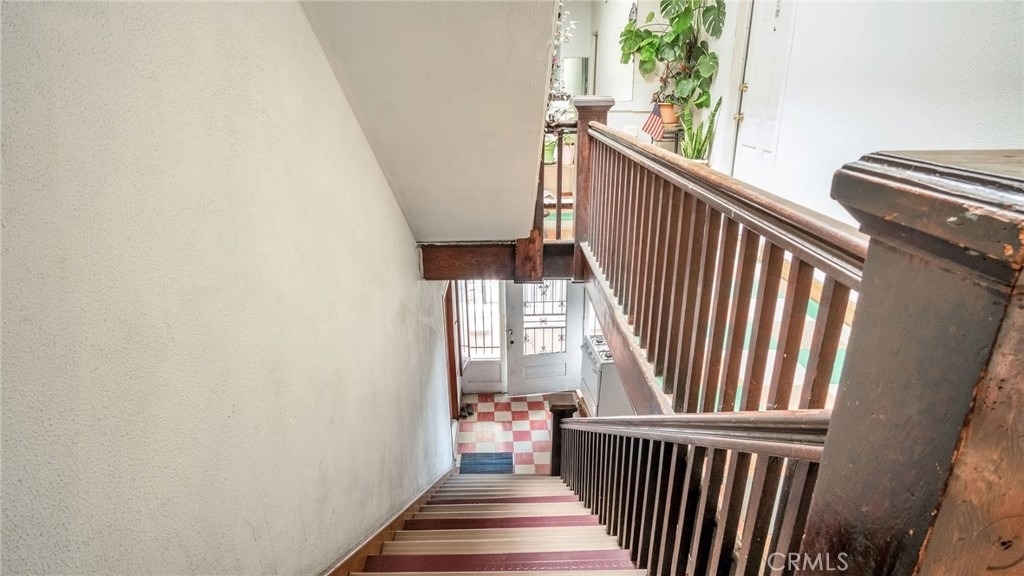 110 S Soto Street - Photo 19