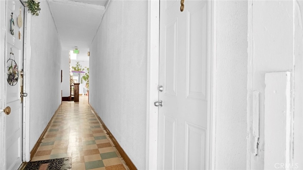 110 S Soto Street - Photo 17