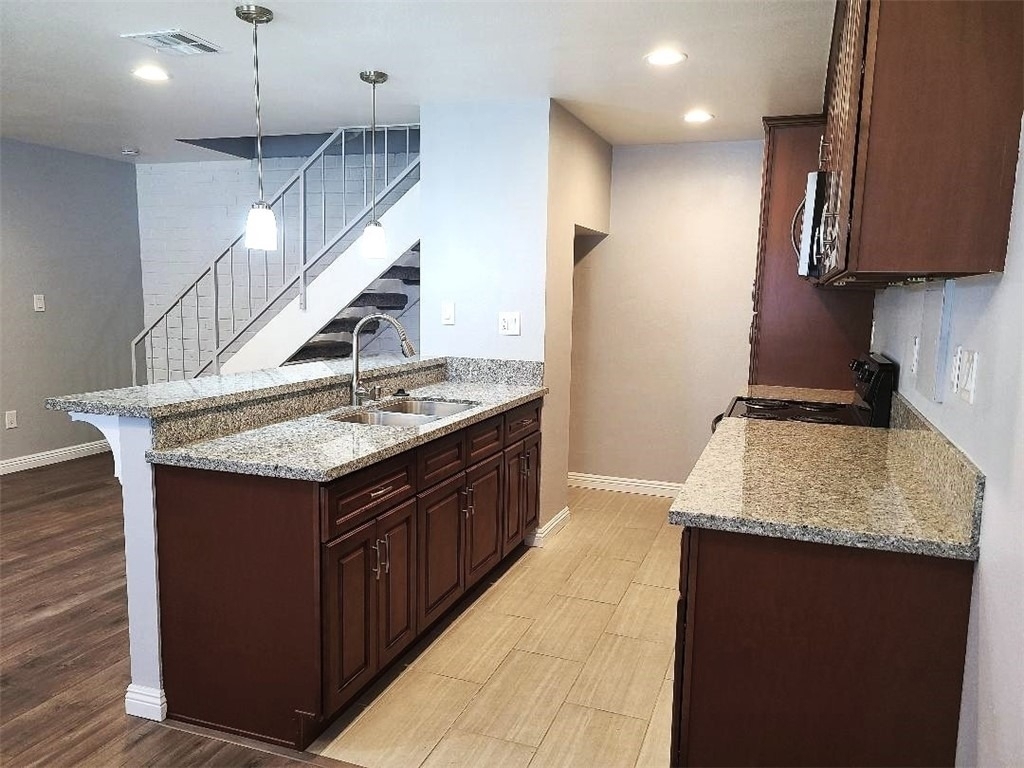 139 Sinclair Avenue - Photo 1