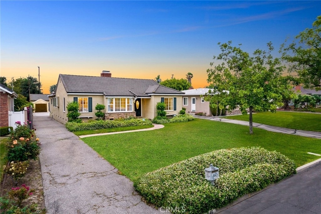 846 Palo Alto Drive - Photo 3