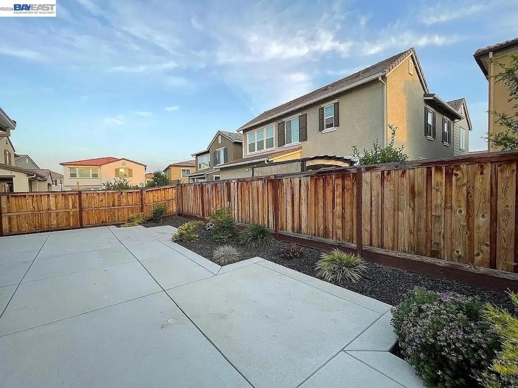 538 E Marcello Ave - Photo 19