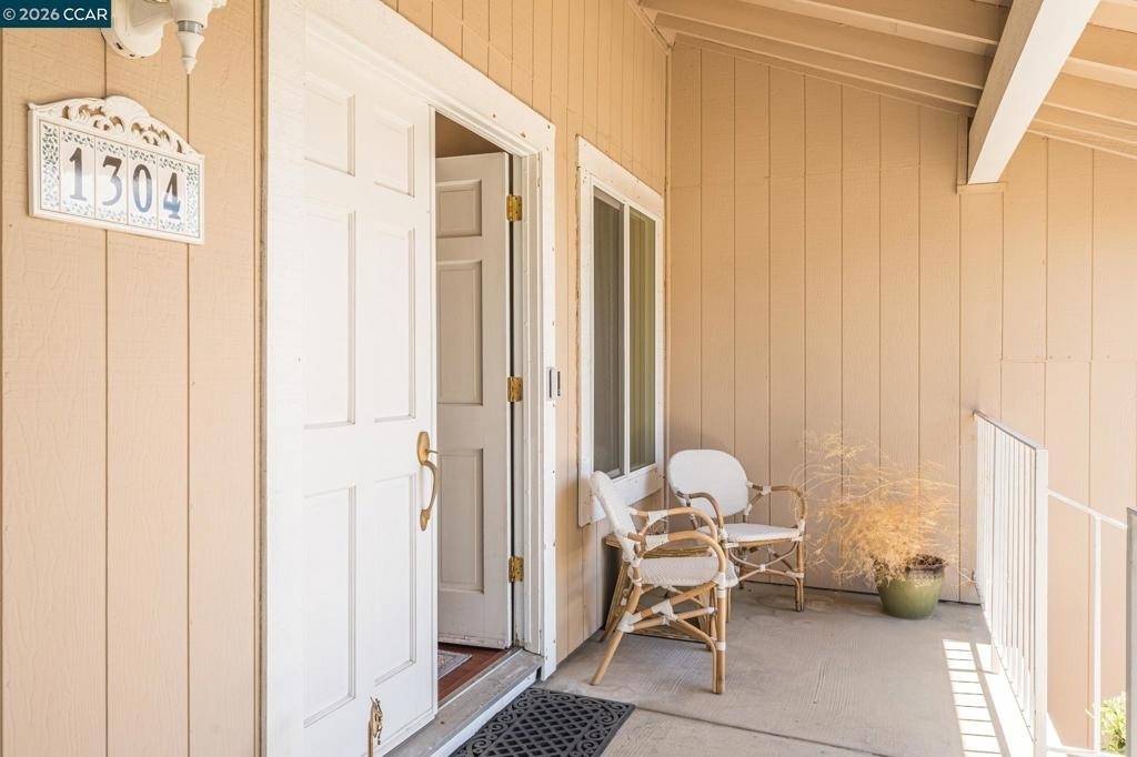 1304 Saddlehill Ln - Photo 2