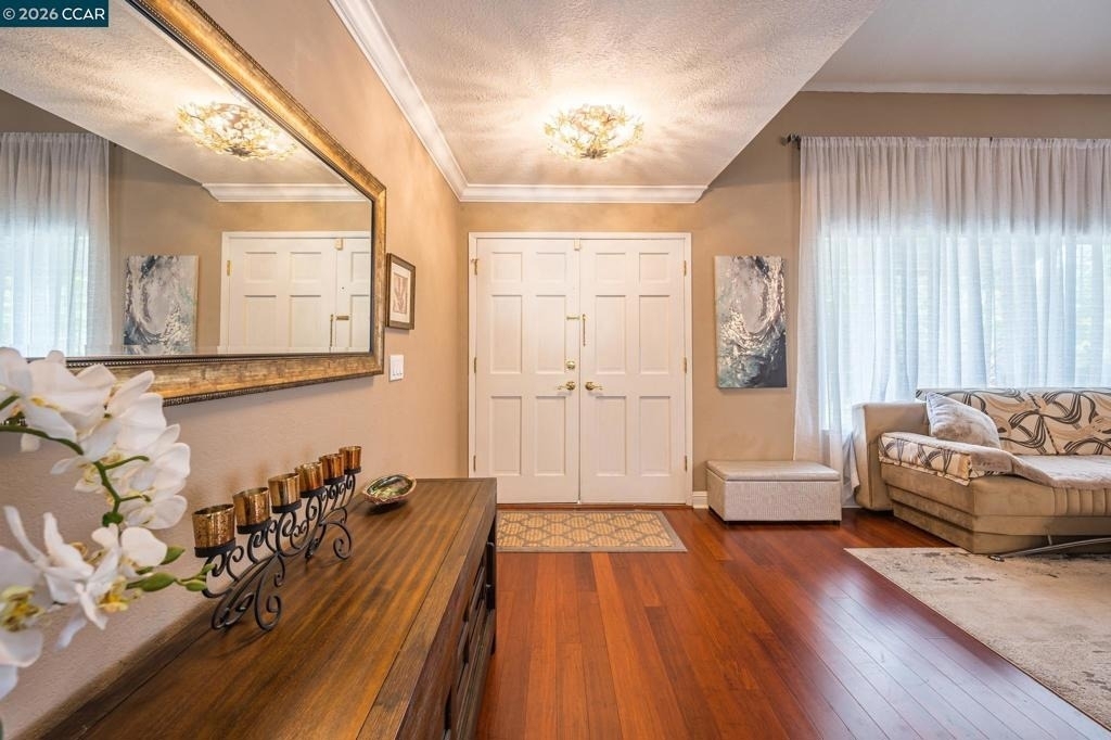 1304 Saddlehill Ln - Photo 4