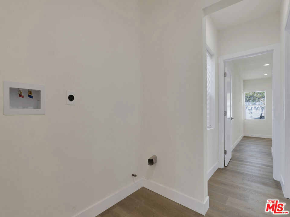527 1/2 N 90th Street - Photo 3