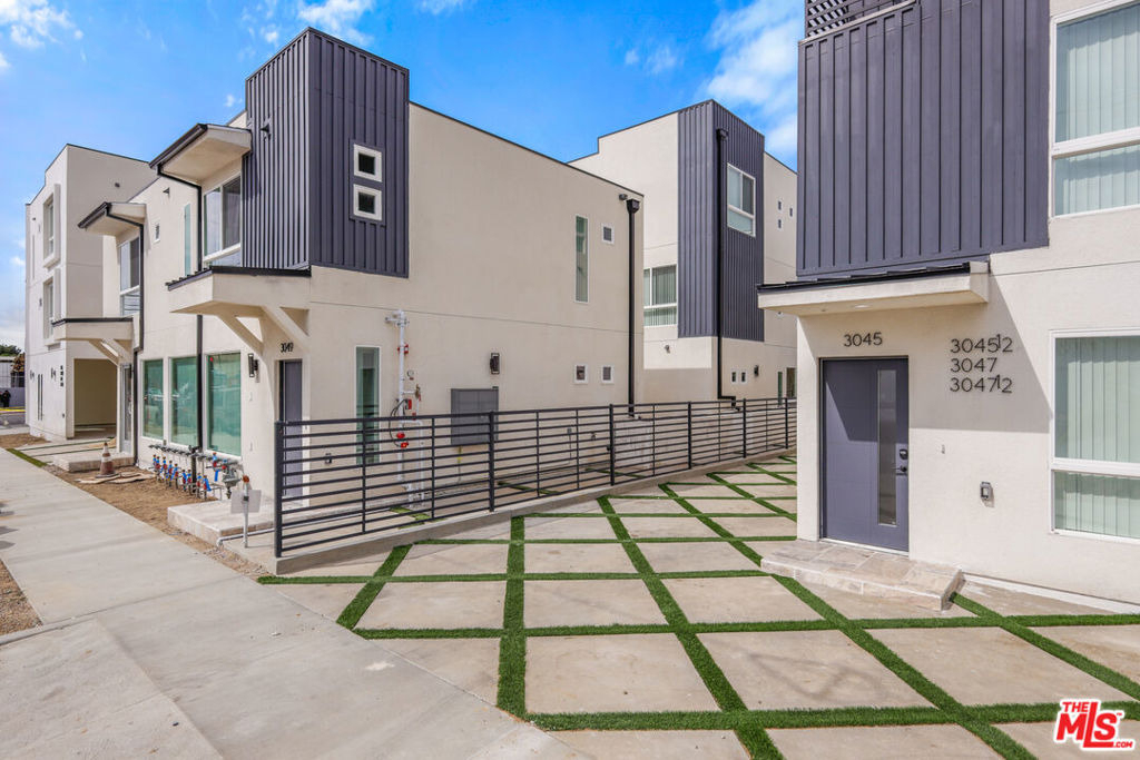 2700 Larga Drive - Photo 31