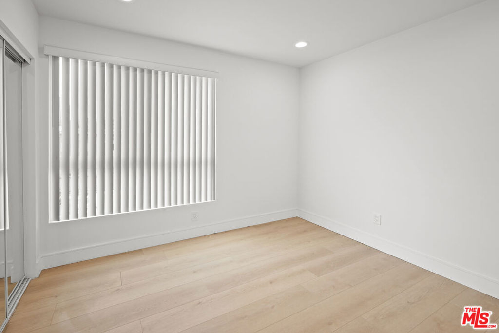 2700 Larga Drive - Photo 27