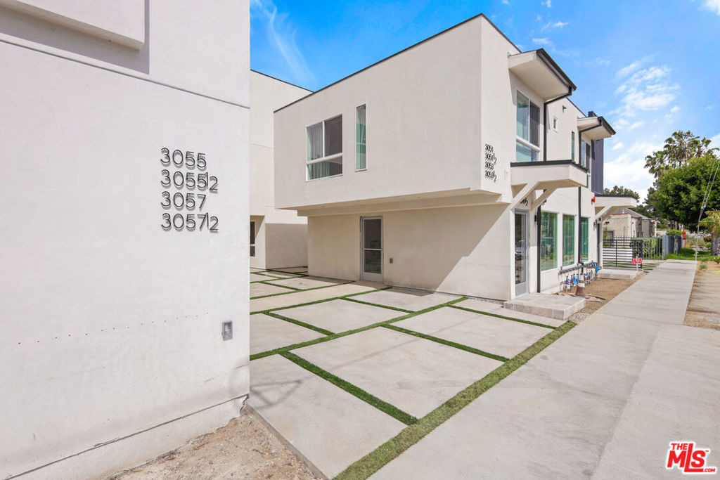 2700 Larga Drive - Photo 30